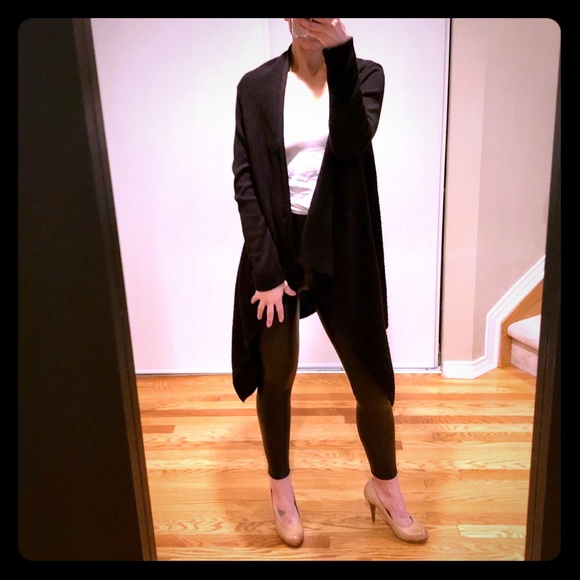 ⭐️2 for $25⭐️ New York & Company Cardigan - Picture 2 of 7